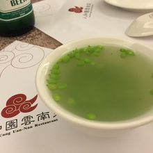 スナップえんどうのスープ、プチプチしておいしい