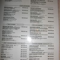 ルームサービスは日本語表記あり。ホテルとしては安いです