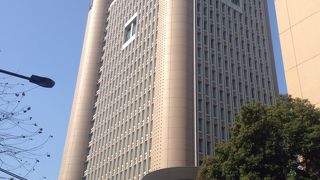 駿河台に君臨する「明治大学」～駿河台～