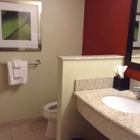 シャワーの後もくもらない鏡