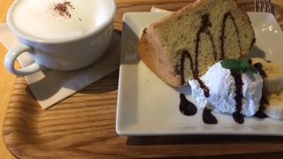 メニュー豊富なカフェ