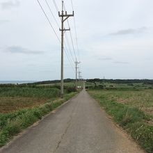 集落側から眺めです。