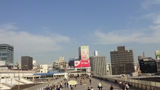 どこにあるか、聞けば納得の場所に。