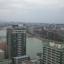 そらの広場からの景色（信濃川・市役所方面）