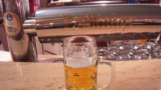 成田からミラノ、ローマから成田への乗り継ぎに利用しました。