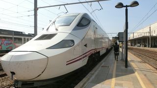 タラゴナ駅　鉄道チケット売り場　路線バスについて