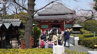 影向衆を奉る御堂