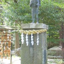 二宮金次郎銅像