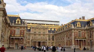 ハイシーズンはミュージアムパスが大活躍です