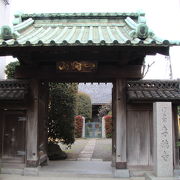 沖田総司のお墓のあるお寺