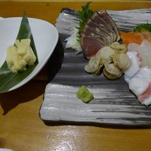 お刺身の盛り合わせ