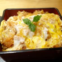 ニューヨークでカツ丼。