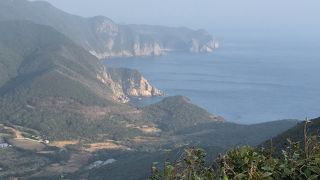 必見の断崖絶壁