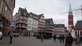 アクセスが良いので乗継時間を利用して観光＆食事