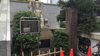 日本橋は築地移転までの魚市場です