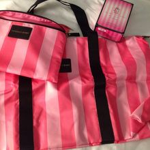 ビクトリアシークレットの素敵なバック！キュン！