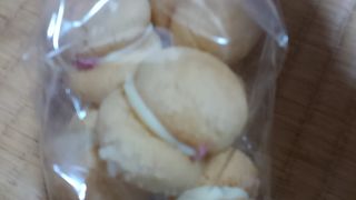 小さいお店です