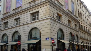 忙しそうだったので、いらっしゃいませ攻撃も受けずゆっくり鑑賞できた。