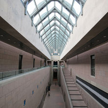 館内のデザインも独特です