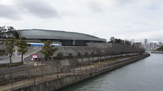 大阪初のドーム式アリーナ演劇やスポーツに