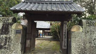 バラモン凧など売っています