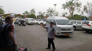 エアポートタクシーの車体、良くなりましたねぇ