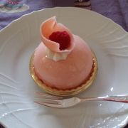 春らしいケーキが魅力的！！