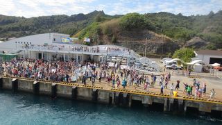 歓送迎の雰囲気は感動します