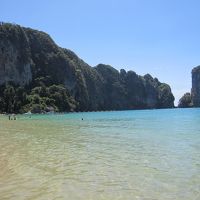 ホテル前のビーチ