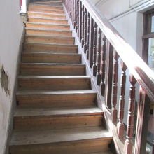 ちょっと中を覗いて見ましょう。