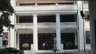 上海の共同租界（西）・康定路には康定花園と言う大きなお屋敷が残っています。