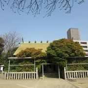 入江にある神社。探訪者なら訪れたい