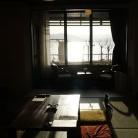 諏訪湖が展望できます。