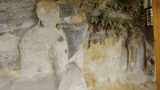 平安時代の石仏です