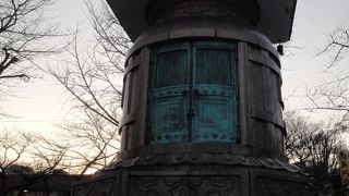 本殿の裏手にあります