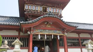 伊佐爾波氏を祀る