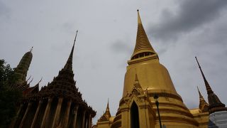 とても大きな寺院です