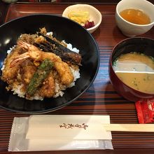 この日はバレンタインチョコも添えてくれました