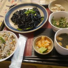 イカスミソーミンチャンプルー定食（ジューシー）