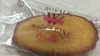 ここでは、焼き菓子がおすすめで、特に、マドレーヌがおすすめです。紅茶やアメリカンコーヒとの相性が良いので、ぜひ