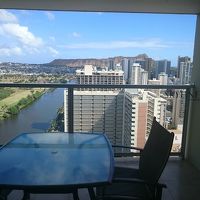 部屋からもこの眺望、そして広いラナイはおすすめ