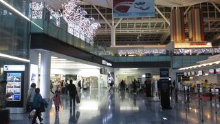 セキュリティーチェックの優先レーンができました