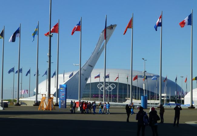 冬でも暖かいリゾートで日本選手団の活躍を感じよう！