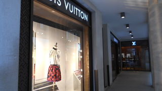 世界各国、各都市にあるブランド店