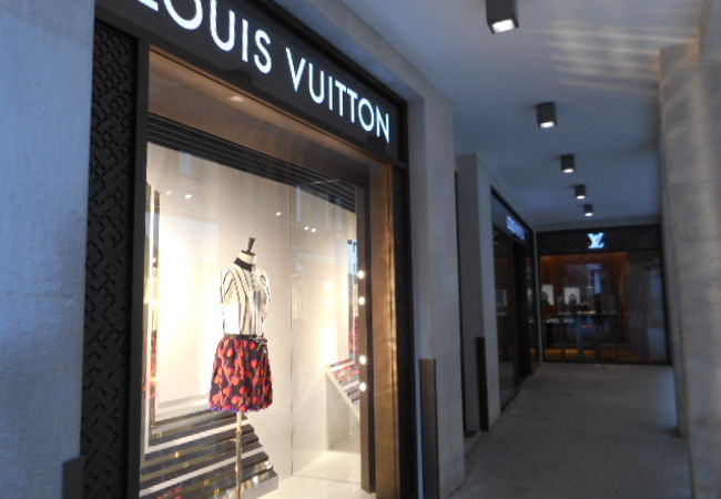 ルイヴィトン (ヴェネツィア店) クチコミ・アクセス・営業時間