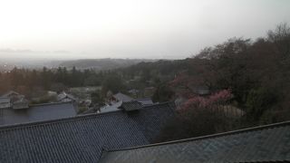 夕暮れ時に訪れました