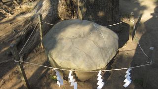 江の島の奥津宮にあります