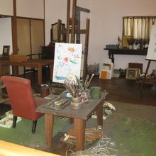 レストハウスの中のアトリエ