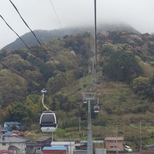 向かう先は雲の中です