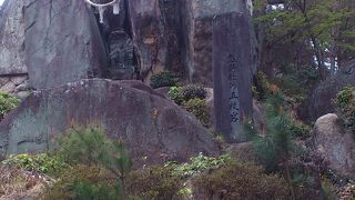 熊野神社の五枚岩